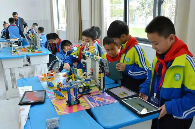 2024年永州市中小学信息素养实践活动在蘋洲小学举行