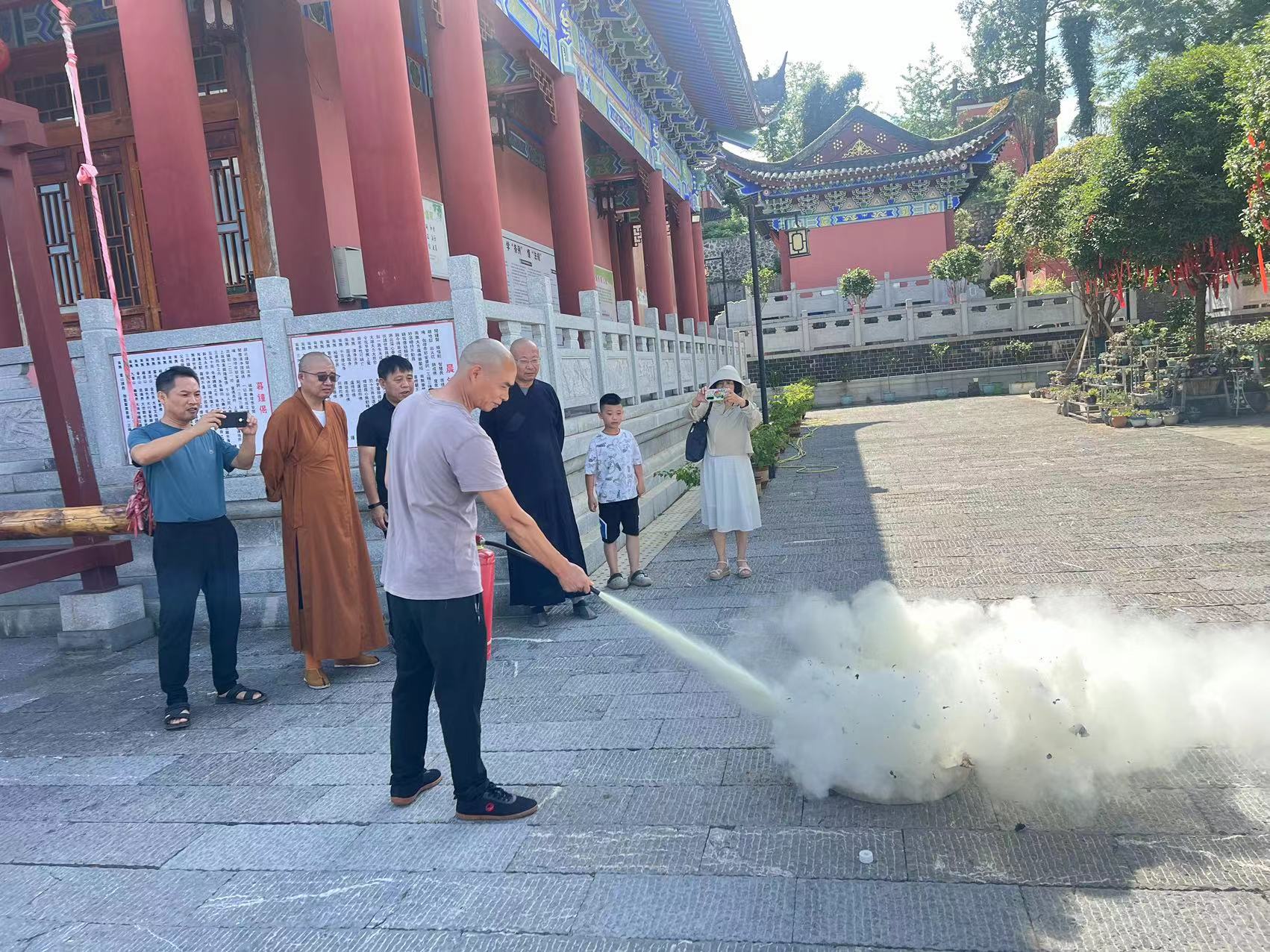 零陵：寺廟念好“防火經(jīng)”