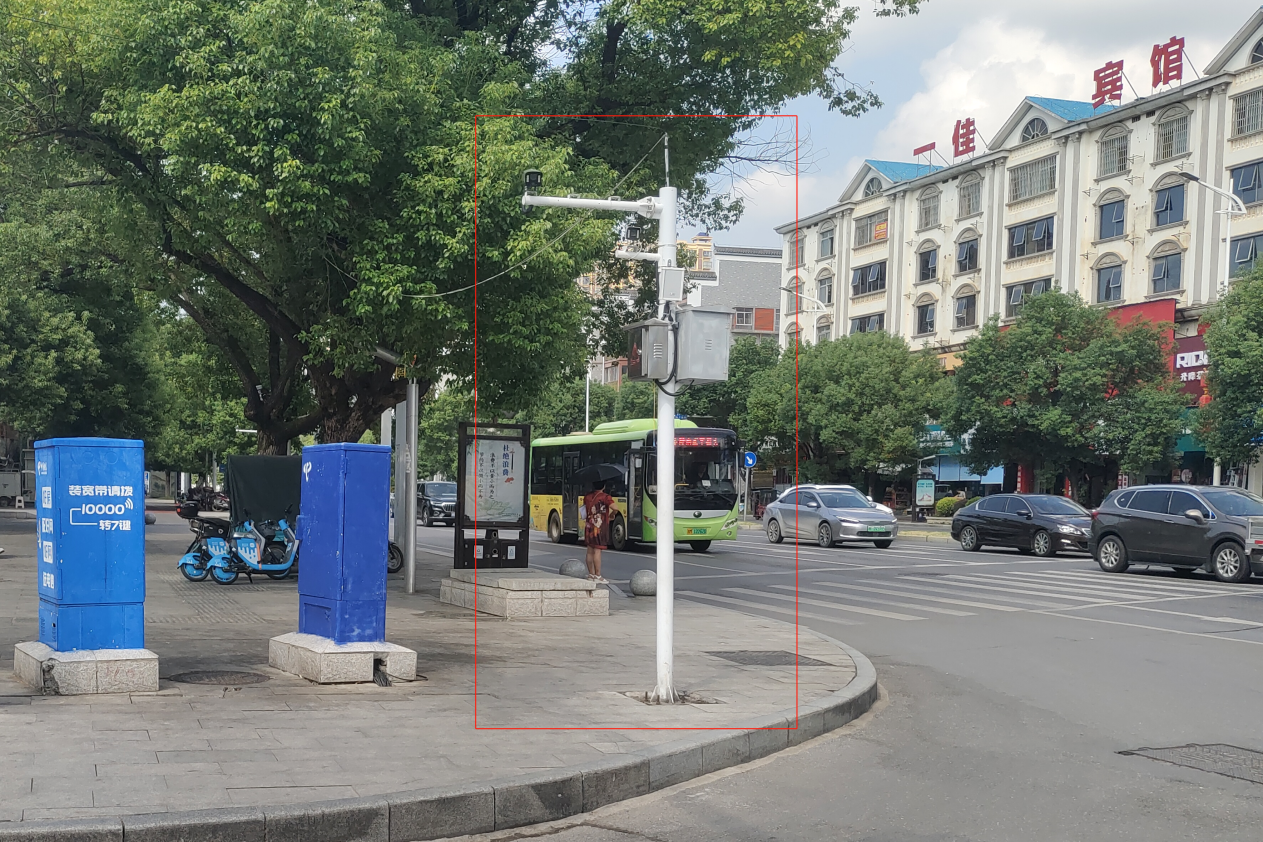 零陵：七里店街道“电警”上岗 精准劝导“电驴”违法行为