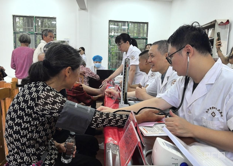 零陵：医共体总院基层行 健康守护零距离