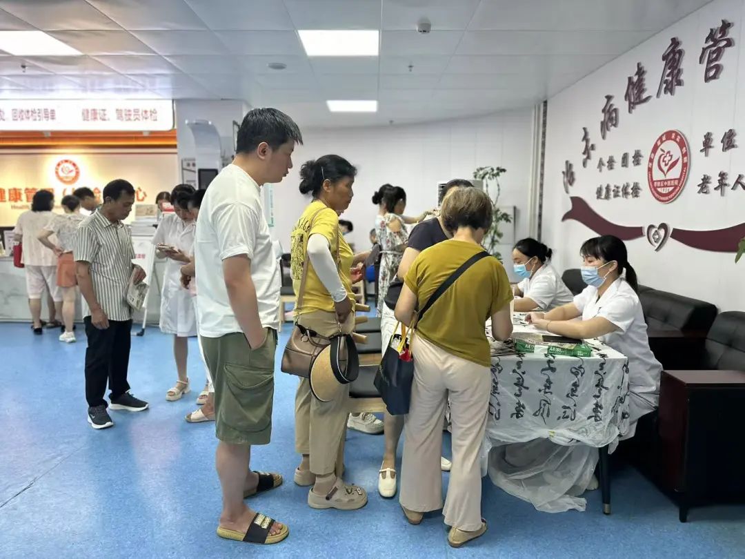 零陵：超10萬貼“三伏貼”服務(wù)市民