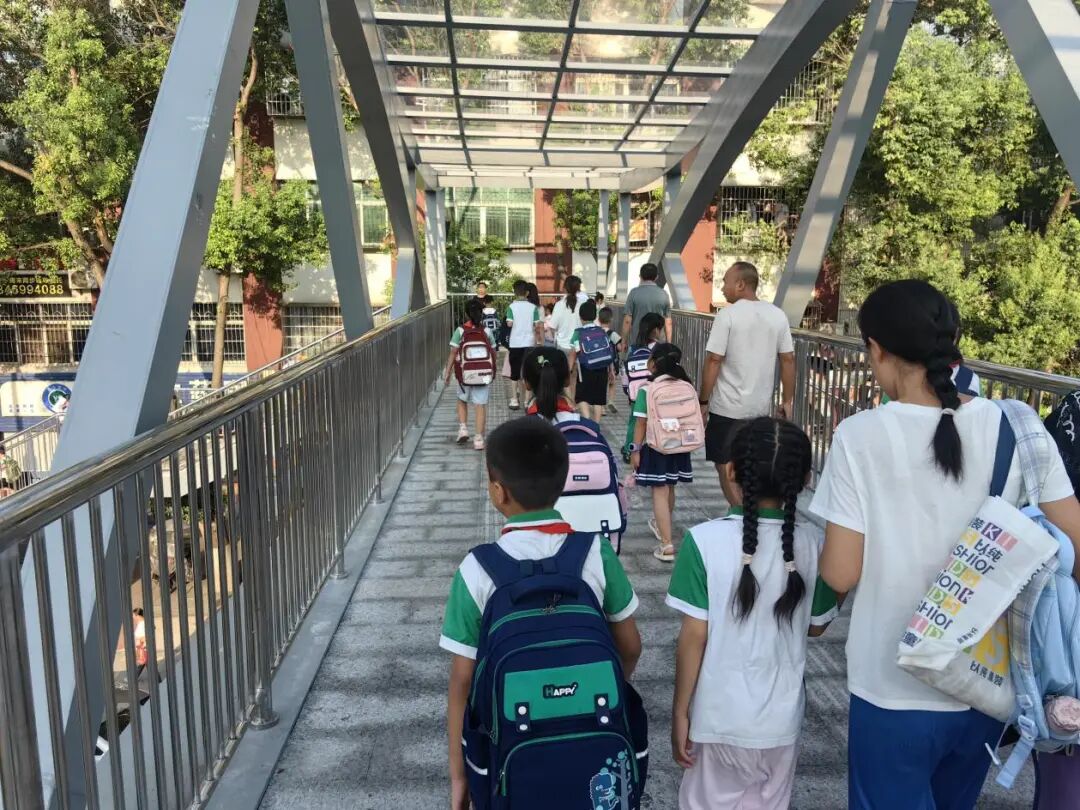 零陵：全程监督护航 筑就校园“安心桥