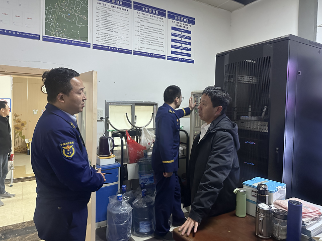 零陵消防开展高层建筑消防安全夜查行动