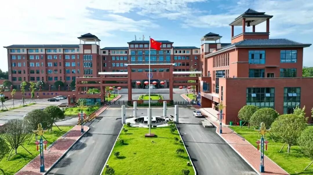 育人先育心，以球促发展——探访永州足球“黄埔军校”零陵日升学校