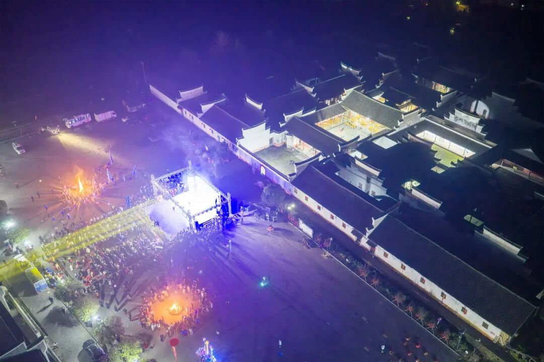 观冠军赛事 品零陵年味 “民间故宫”周家大院上演热闹民俗村晚