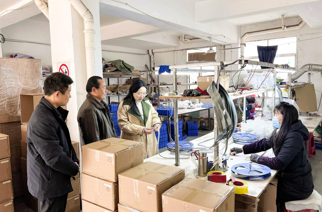 ​零陵区政协：架起“连心桥” 当好“贴心人”