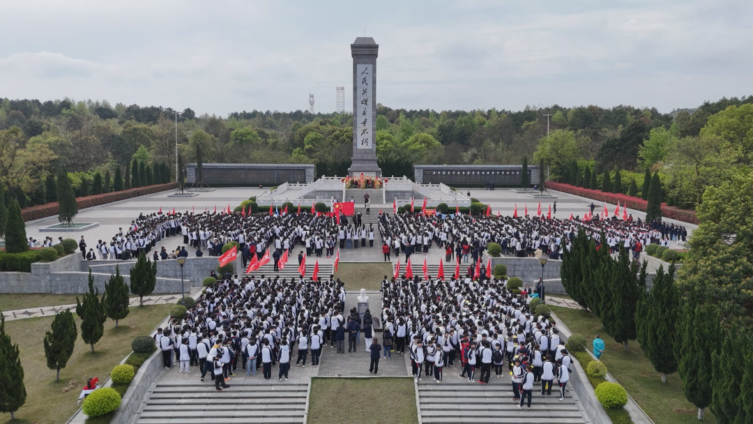 永州市烈士纪念园：清明缅怀氛围浓厚 红色精神薪火相传