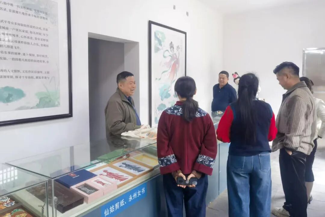 五一长假：打卡柳子街，仙姑引热议