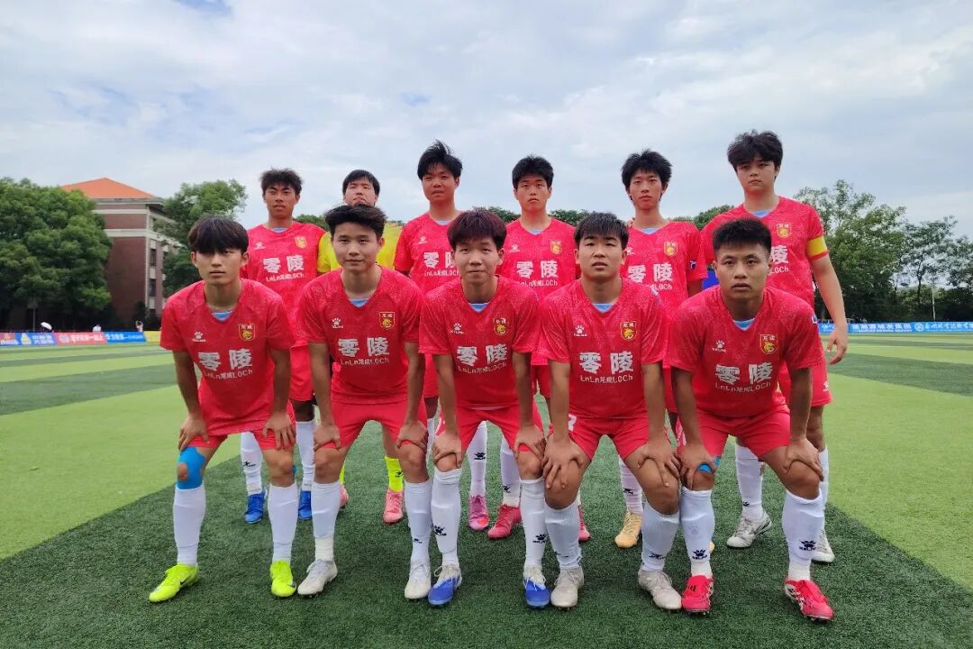 从“牛扣哥”到“太保哥”再到环卫工人：零陵“童话球场”，让每个人成为主角