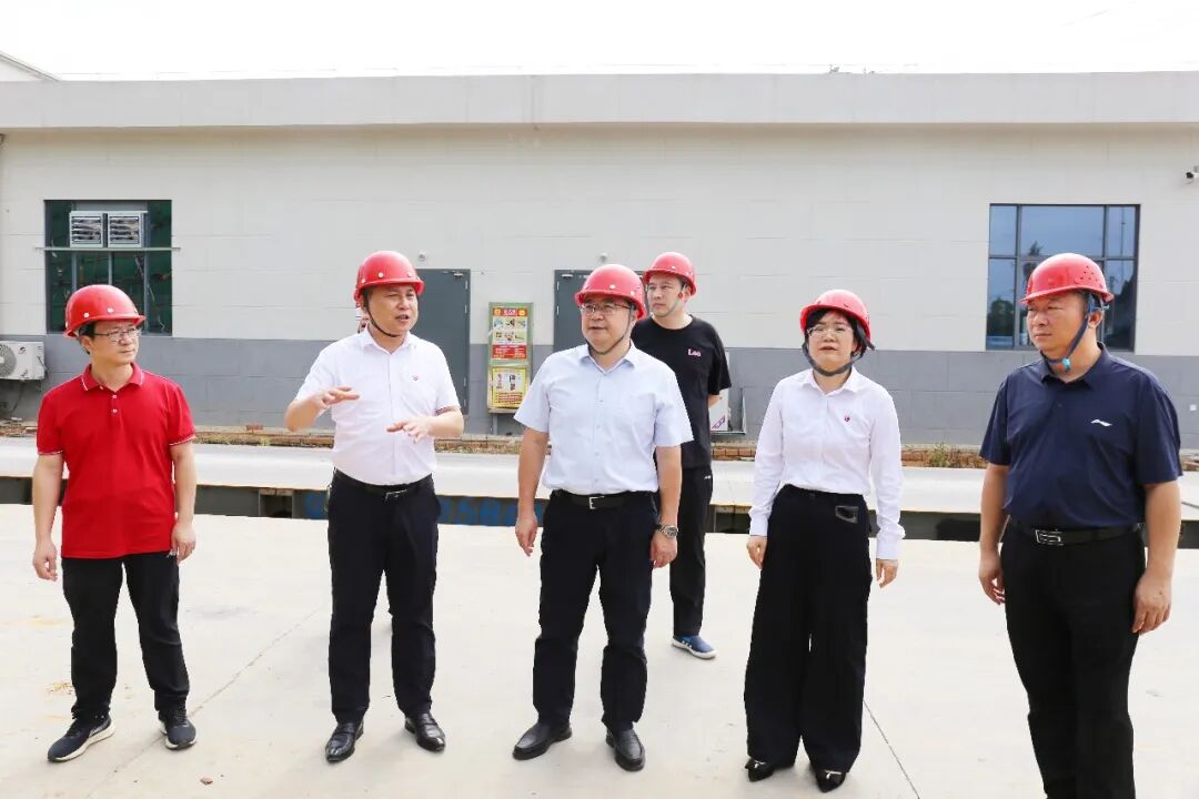 赵立平、陈莉分别率队调研督导“企业服务年”行动暨企业运行工作